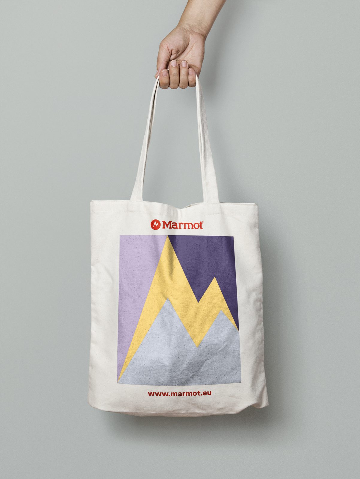 Tote bag with the red M mountain print